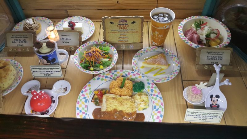 ตัวอย่างเมนูอาหารใน Tokyo Disneyland
